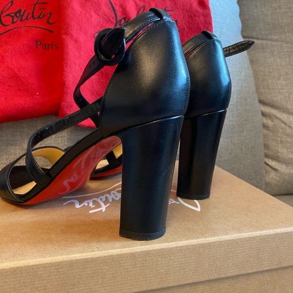 Christian Louboutin size 8 - Picture 3 of 10